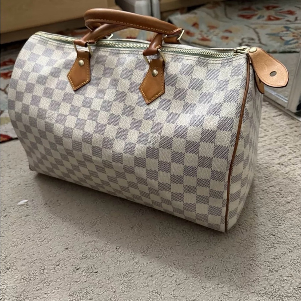 Used Louis Vuitton Speedy Handbag